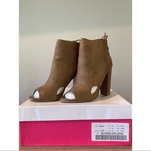 Women’s 'JustFab' bootie heels